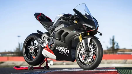 موتورسیکلت جدید Ducati Panigale V4 SP - دوکاتی یک بمب ساعتی معرفی کرد!