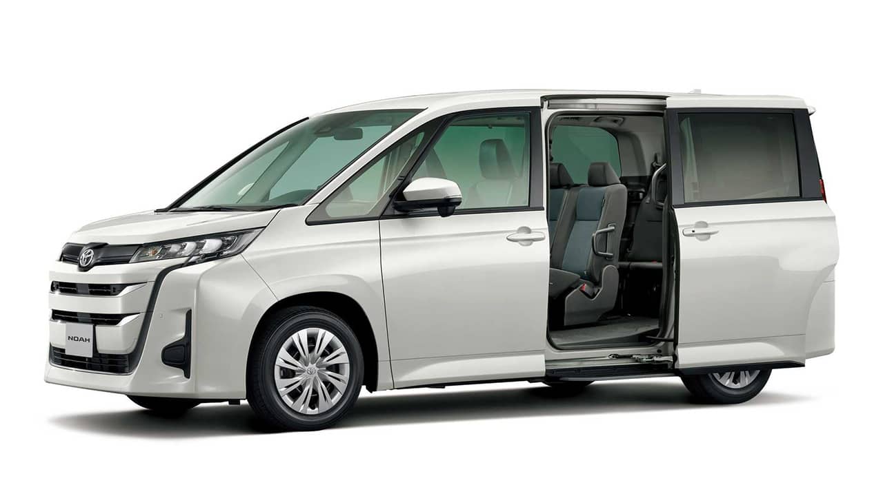 2023 Toyota Noah Minivan
