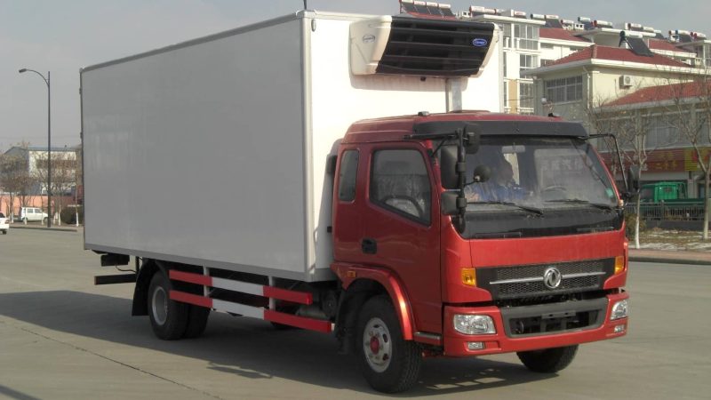 فروش کامیونت و کامیون باری کاویان دی 1400