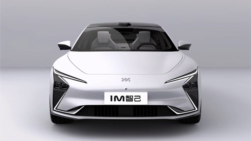 IM Motors L7 Electric Sedan From China