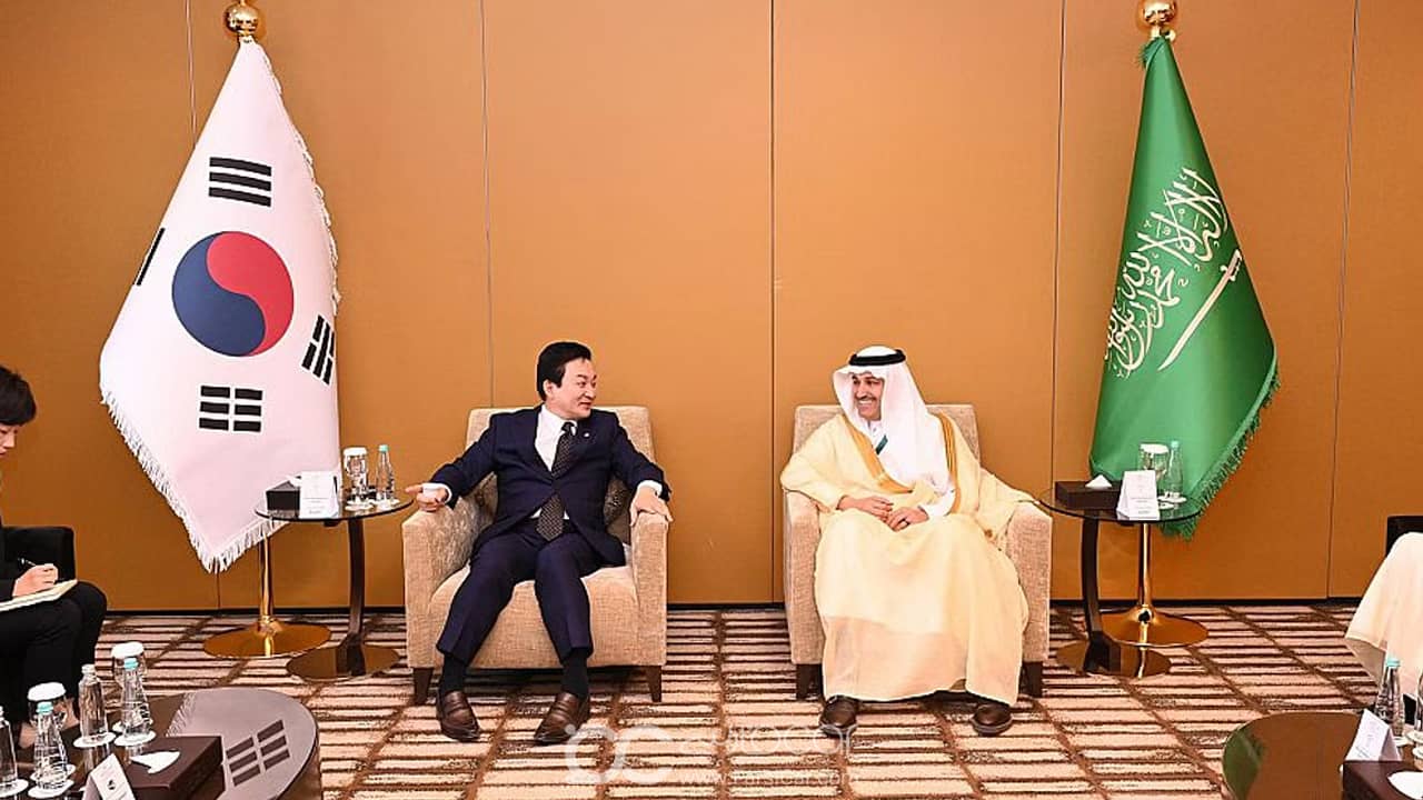 دیدار وزیر حمل‌ونقل و لجستیک عربستان سعودی با همتای کره‌جنوبی
