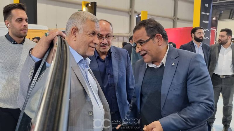 شهباز حسن پور بیگلری نایب رئیس کمیسیون اقتصادی مجلس شورای اسلامی در شانزدهمین نمایشگاه بین المللی صنعت خودرو اصفهان