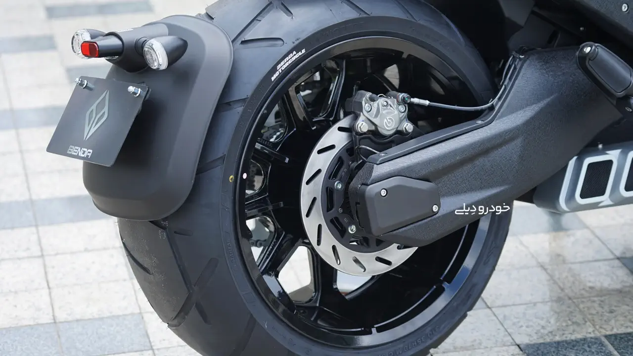 موتورسیکلت کروزر ۱۲ هزار دلاری بندا ال‌اف‌سی۷۰۰، ساخت چین