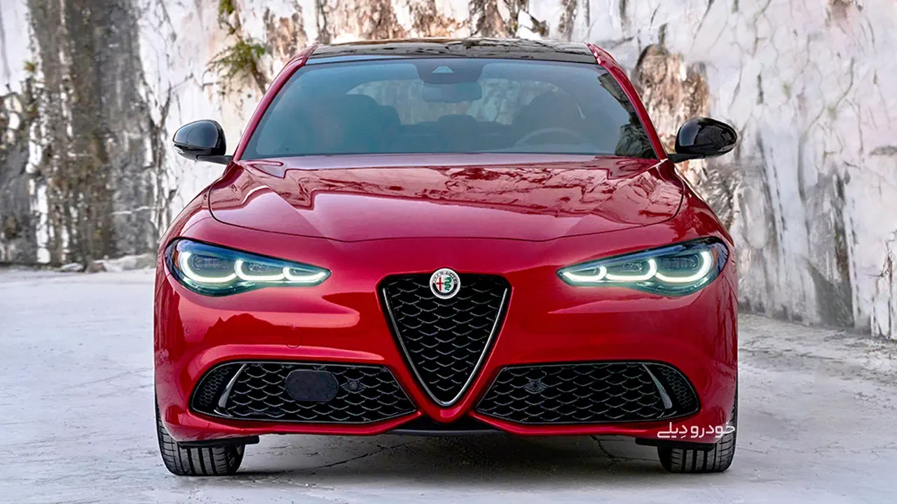 سدان اسپرت کامپکت آلفارومئو جولیا - 2024 Alfa Romeo Giulia