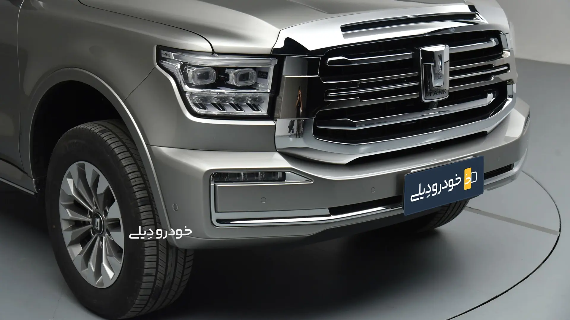 خودرو شاسی‌بلند تانک ۵۰۰ هایبرید | TANK 500 HEV SUV | شتابران خودرو پرشیا | واردات خودرو جانبازان | 坦克500混合动力车