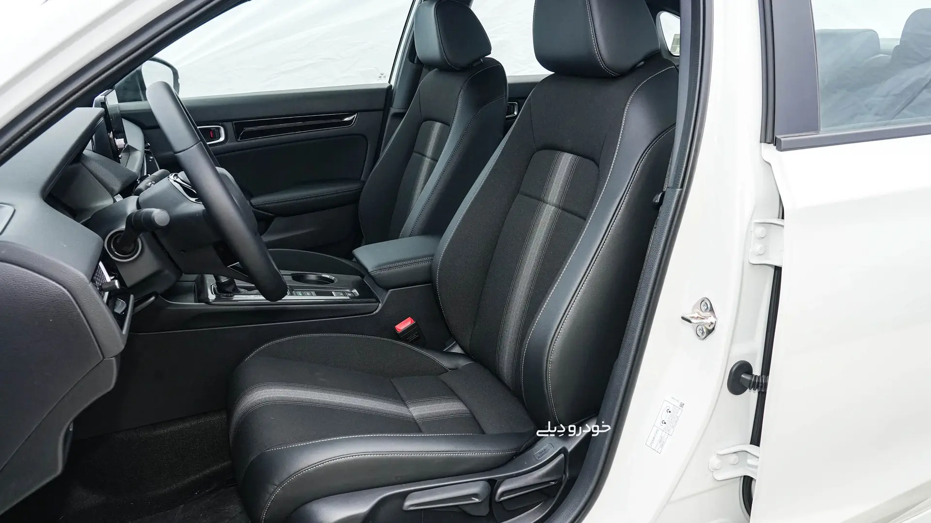 خودرو وارداتی هوندا سیویک ۲۰۲۵ شرکت آذریوردسال | Honda Civic Sedan 2025 | AzerYurdSal | Iran