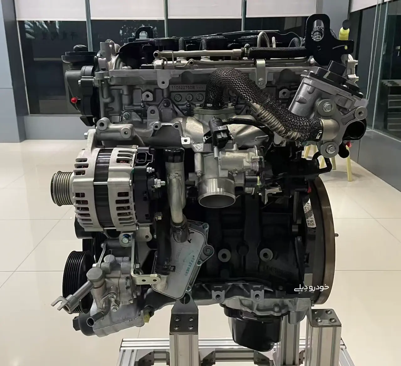 اولین کامیونت با پیشرانه هایبرید اختصاصی دانگفنگ تولید شد | First Light Truck with DongFeng's Dedicated Hybrid M9T Engine Produced