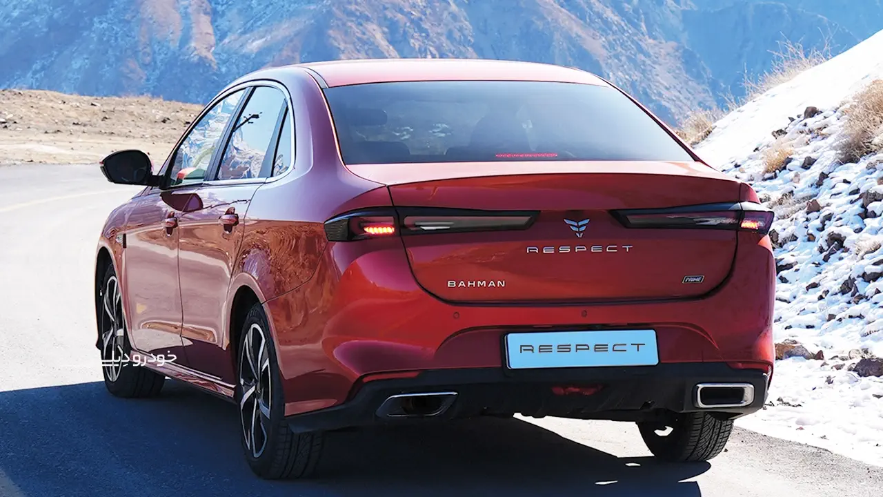 عکس نمای عقب خودرو سدان ریسپکت ۲ شرکت بهمن موتور | قیمت و شرایط ثبت نام جدید دو خودرو فیدلیتی الیت تیپ ۲ (۷ نفره) و ریسپکت ۲ بهمن موتور | بهمن ۱۴۰۴