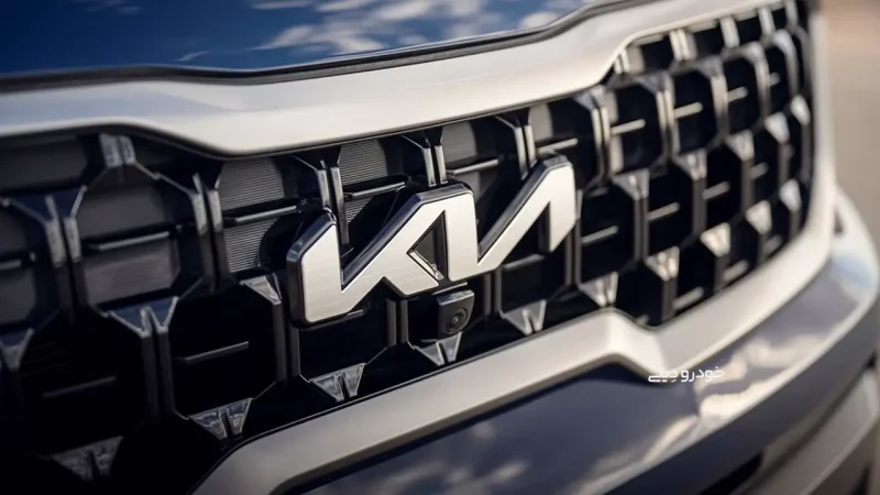 لوگو جلوپنجره KIA | آمار فروش جهانی کیا موتورز در ۳ ماه نخست ۲۰۲۶ | KIA Motors Global Sales
