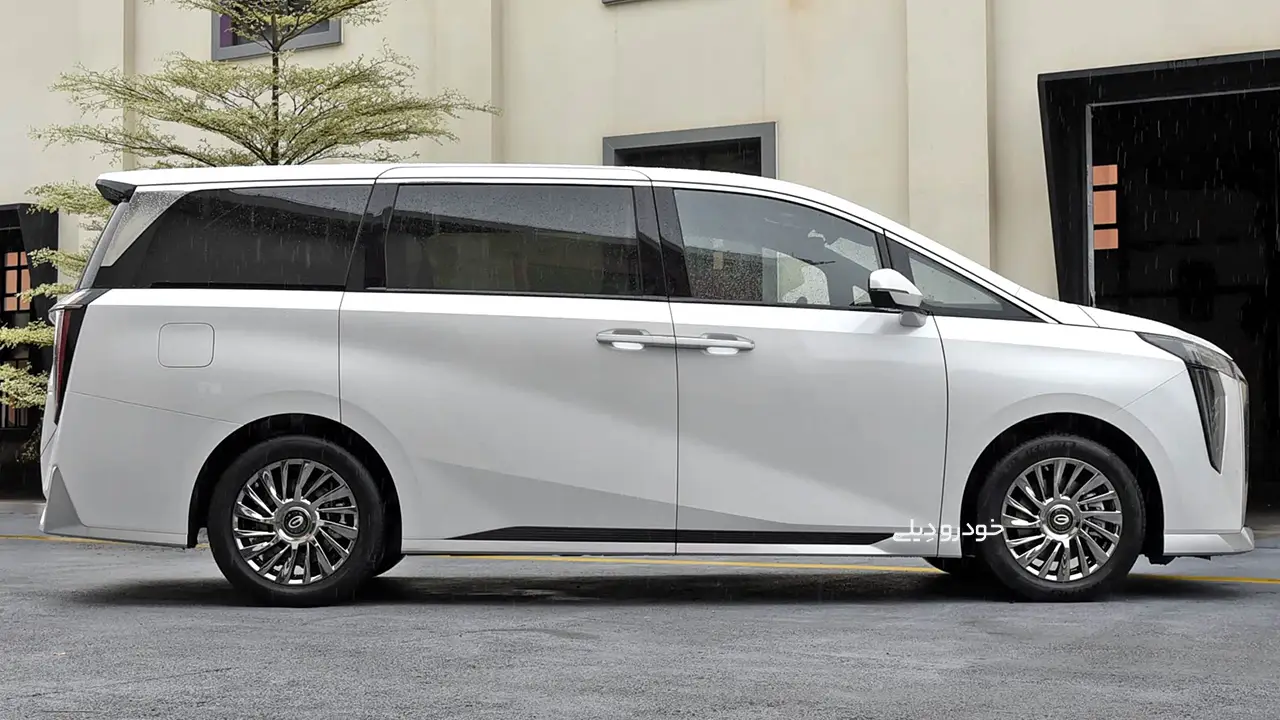 مشخصات، امکانات و قیمت مینیون لوکس وارداتی جیایسی ام۸ شرکت جیران موتور | GAC M8 MPV | G-Run Motor