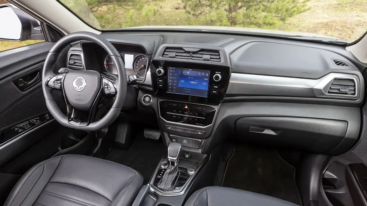 مشخصات و امکانات کیجیام تیوولی | هرمس خودرو | SsangYong KGM Tivoli
