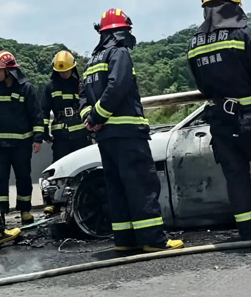 حادثه آتش سوزی خودرو شیائومی SU7 | چین | Xiaomi SU7 Caught Fire Again