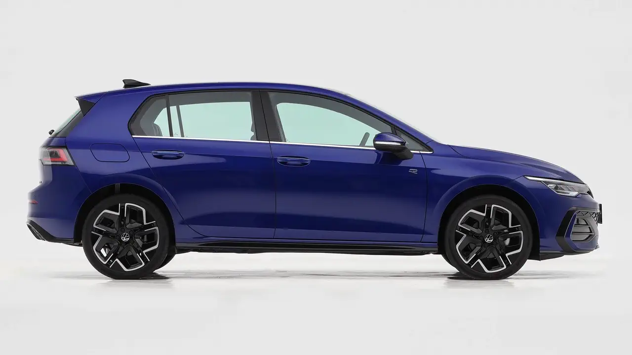 قیمت، شرایط فروش و امکانات فولکس واگن گلف پرو | آسیا گستر کارن | 2025 Volkswagen Golf Pro 300 TSI
