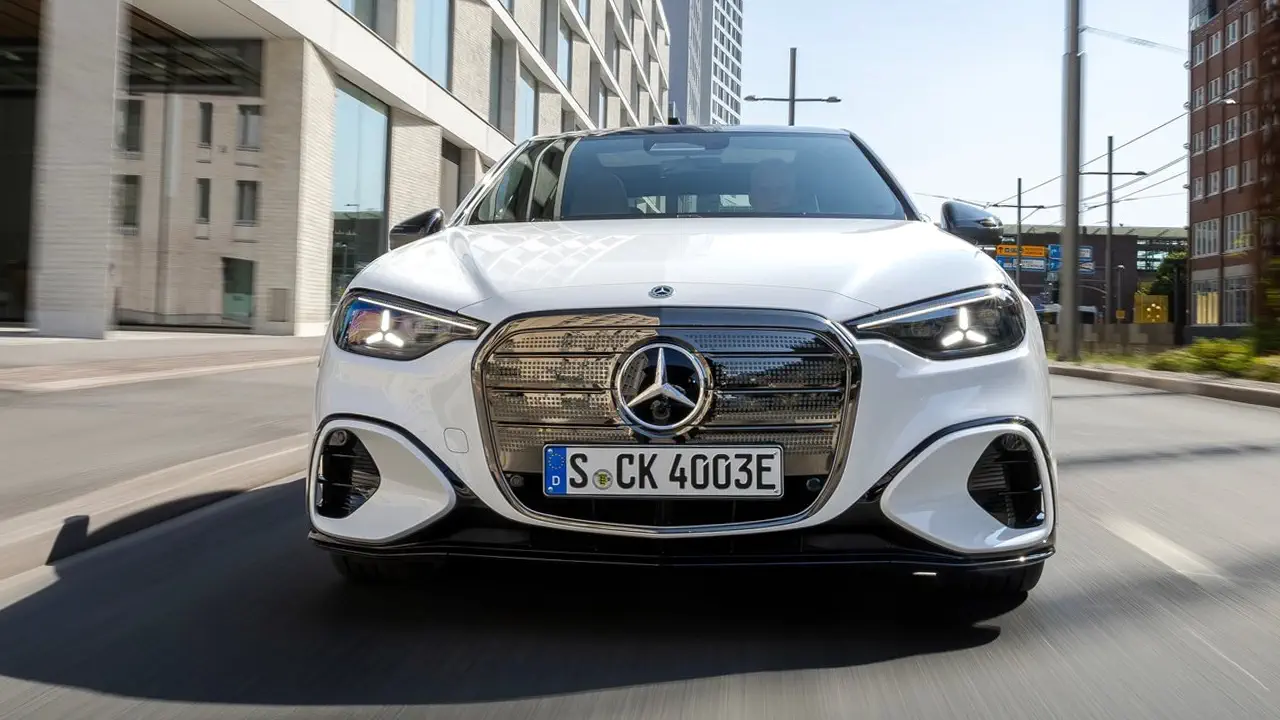 مرسدس-بنز C-کلاس تماما برقی | خودرو الکتریکی | 2027 Mercedes-Benz C400 4Matic EV