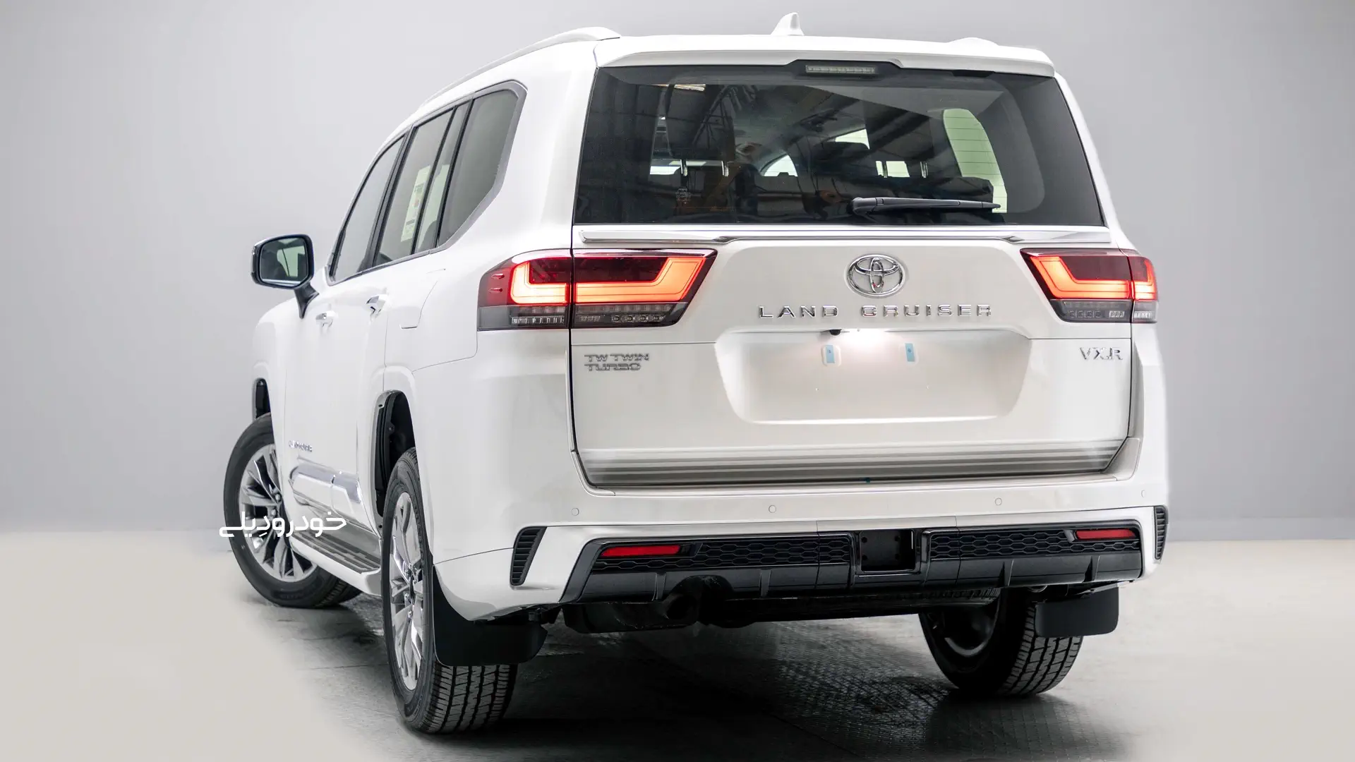 مشخصات، امکانات، قیمت و شرایط فروش تویوتا لندکروزر VXR وارداتی شرکت هما تلکام | 2025 Toyota LandCruiser VXR