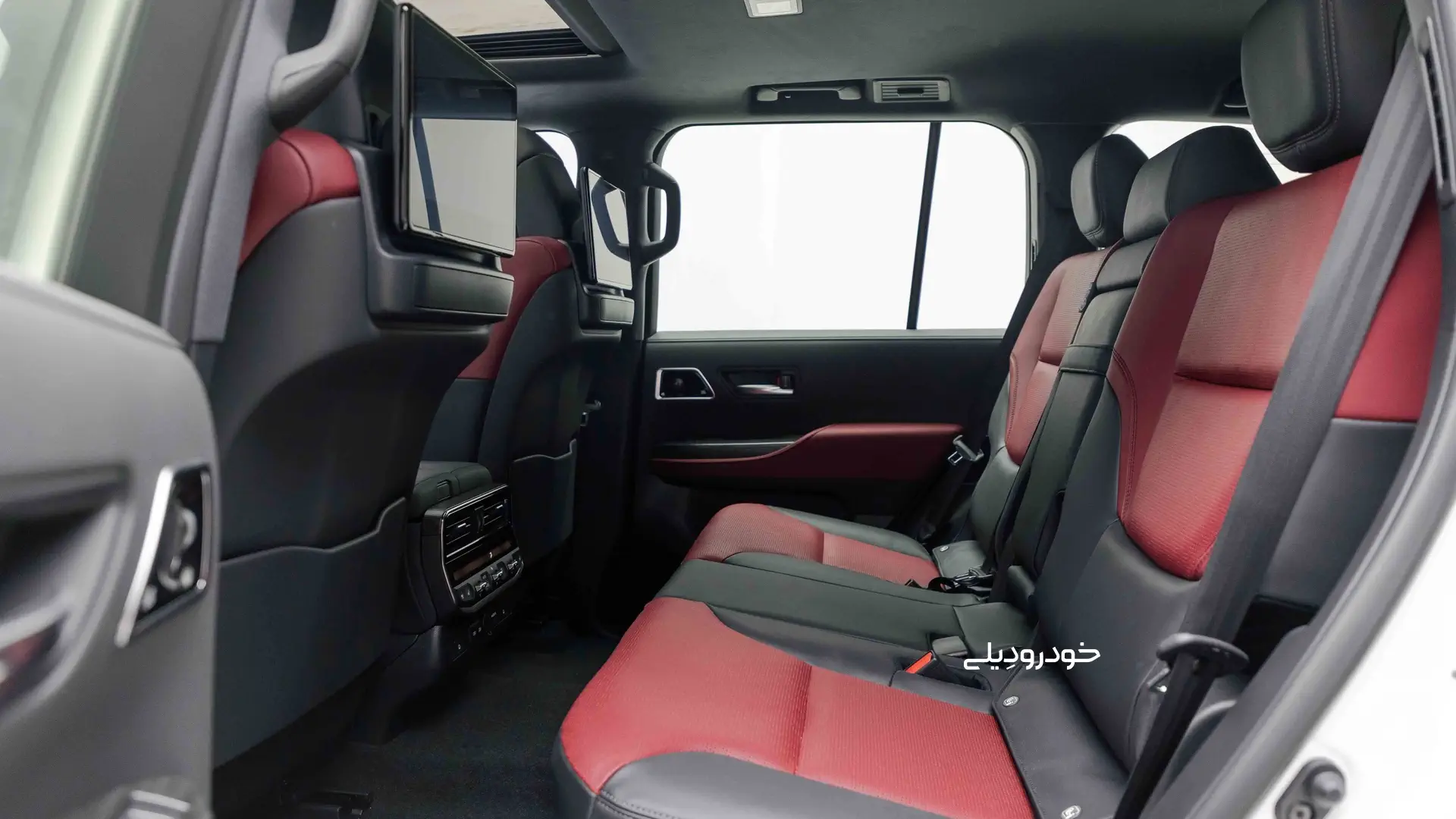 مشخصات، امکانات، قیمت و شرایط فروش تویوتا لندکروزر VXR وارداتی شرکت هما تلکام | 2025 Toyota LandCruiser VXR