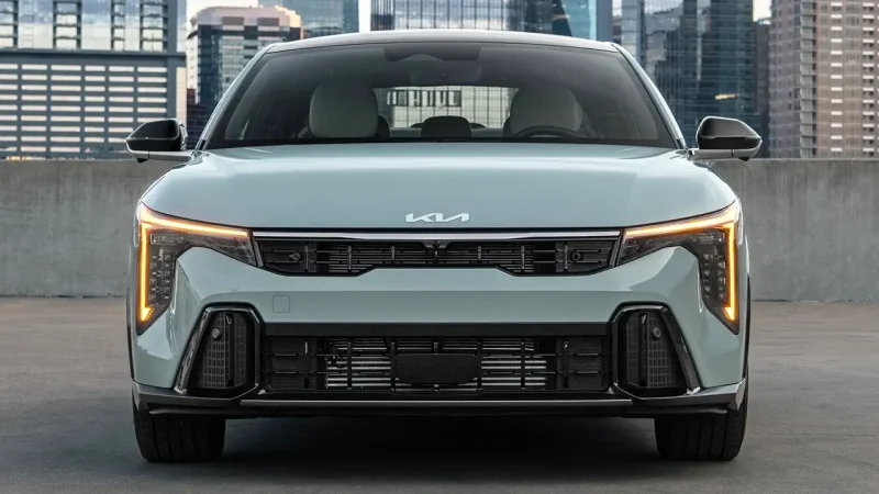مشخصات، امکانات و تصاویر کیا کِی۴ وارداتی | هرمس خودرو | KIA K4 Sedan