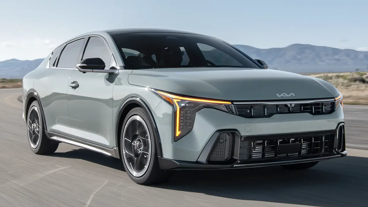 مشخصات، امکانات و تصاویر کیا کِی۴ وارداتی | هرمس خودرو | KIA K4 Sedan