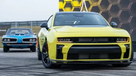 مشخصات، امکانات و تصاویر داج چارجر سوپربی ۲۰۲۷ | قدرتمندترین چارجر ۶ سیلندر | 2027 Dodge Charger Super Bee